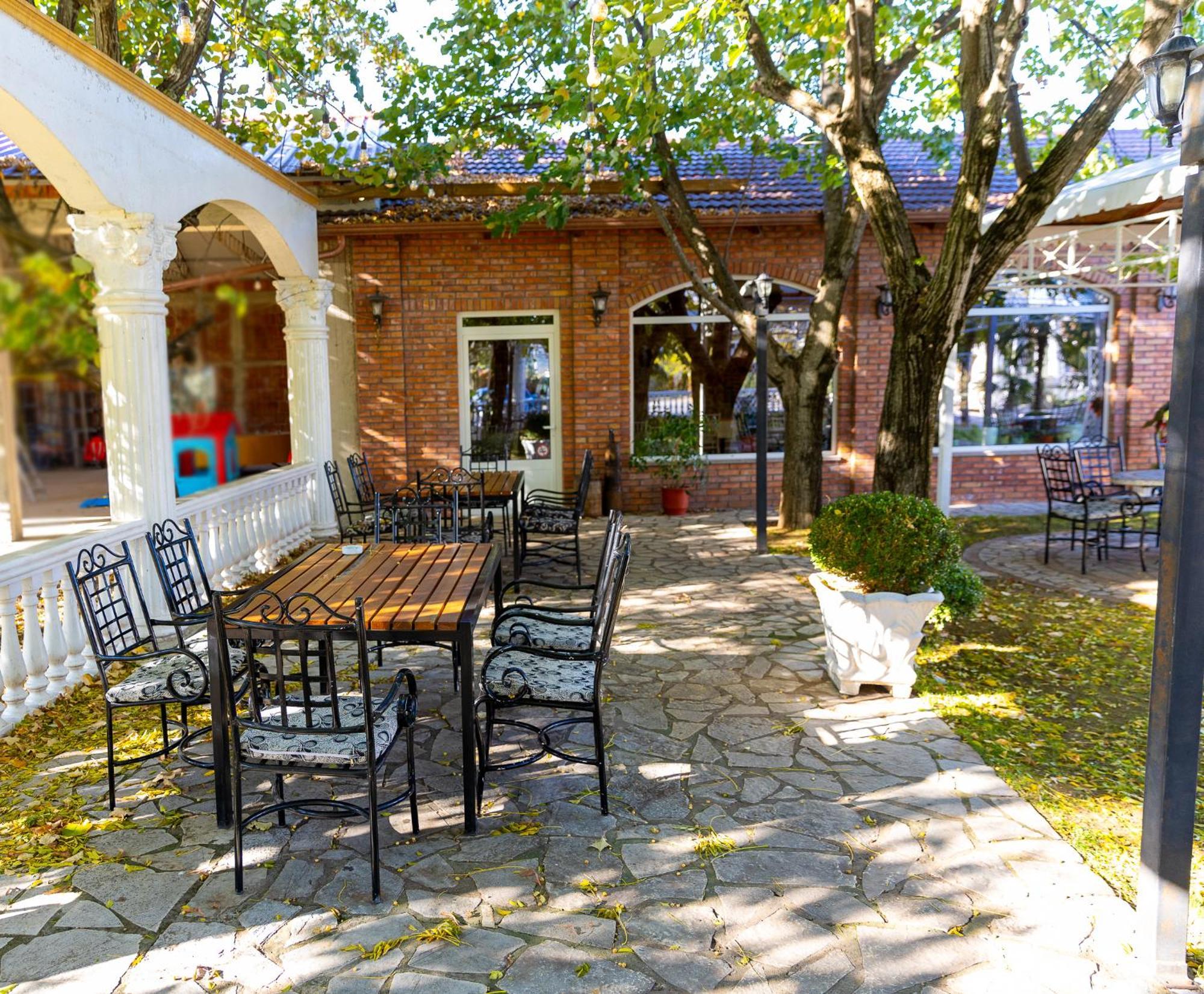 Hotel Paradise Shkodër Dış mekan fotoğraf
