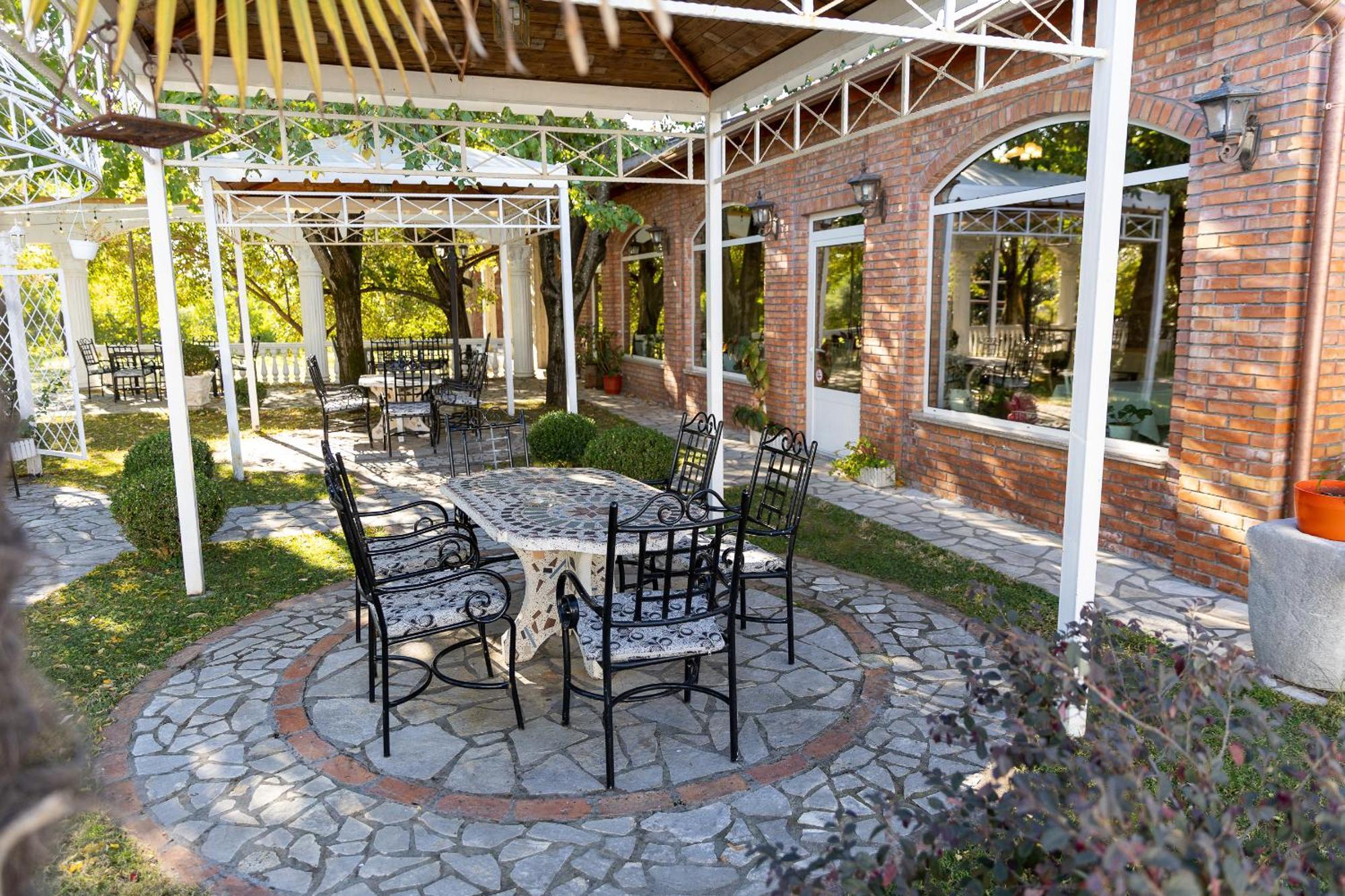 Hotel Paradise Shkodër Dış mekan fotoğraf